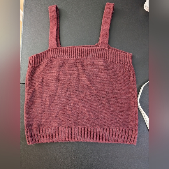 Knit tank top - Picture 3 of 3